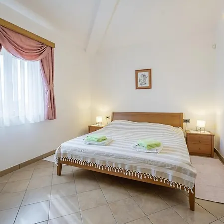 Villa Nicole In